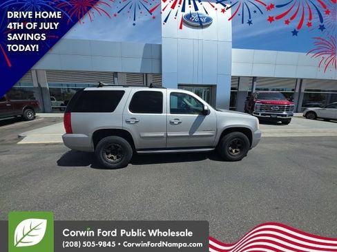 Used 2008 GMC Yukon SLE w/ Convenience Package AWD/4WD image 4