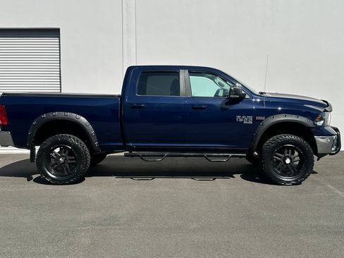 Used 2019 RAM 1500 Big Horn AWD/4WD image 3