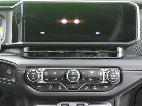 Used 2025 Jeep Gladiator Mojave w/ Safety Group AWD/4WD image 26