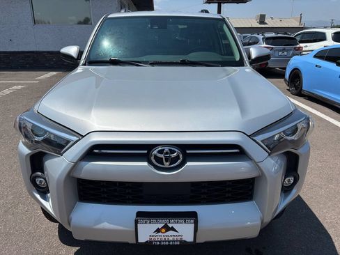 Used 2022 Toyota 4Runner SR5 AWD/4WD image 2