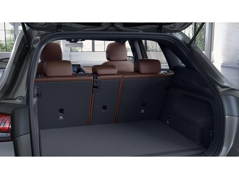 Used 2022 Mercedes-Benz GLA 250 4MATIC image 7