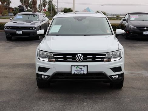 Used 2021 Volkswagen Tiguan SEL image 2