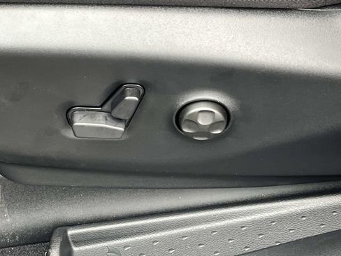 New 2026 Chrysler Pacifica Select image 23