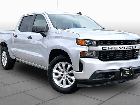 Used 2021 Chevrolet Silverado 1500 Custom RWD image 3