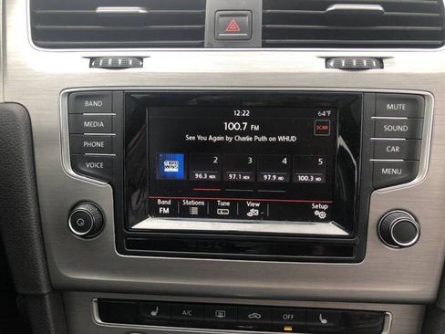 Used 2015 Volkswagen Golf SE FWD image 6
