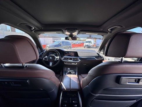 Used 2022 BMW X5 M50i w/ Executive Package image 22