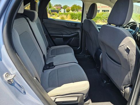 Used 2022 Ford Escape SE FWD image 27