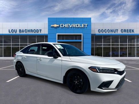 Used 2024 Honda Civic Sport image 2