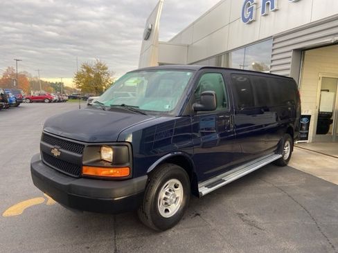 Used 2014 Chevrolet Express 3500 LS image 2