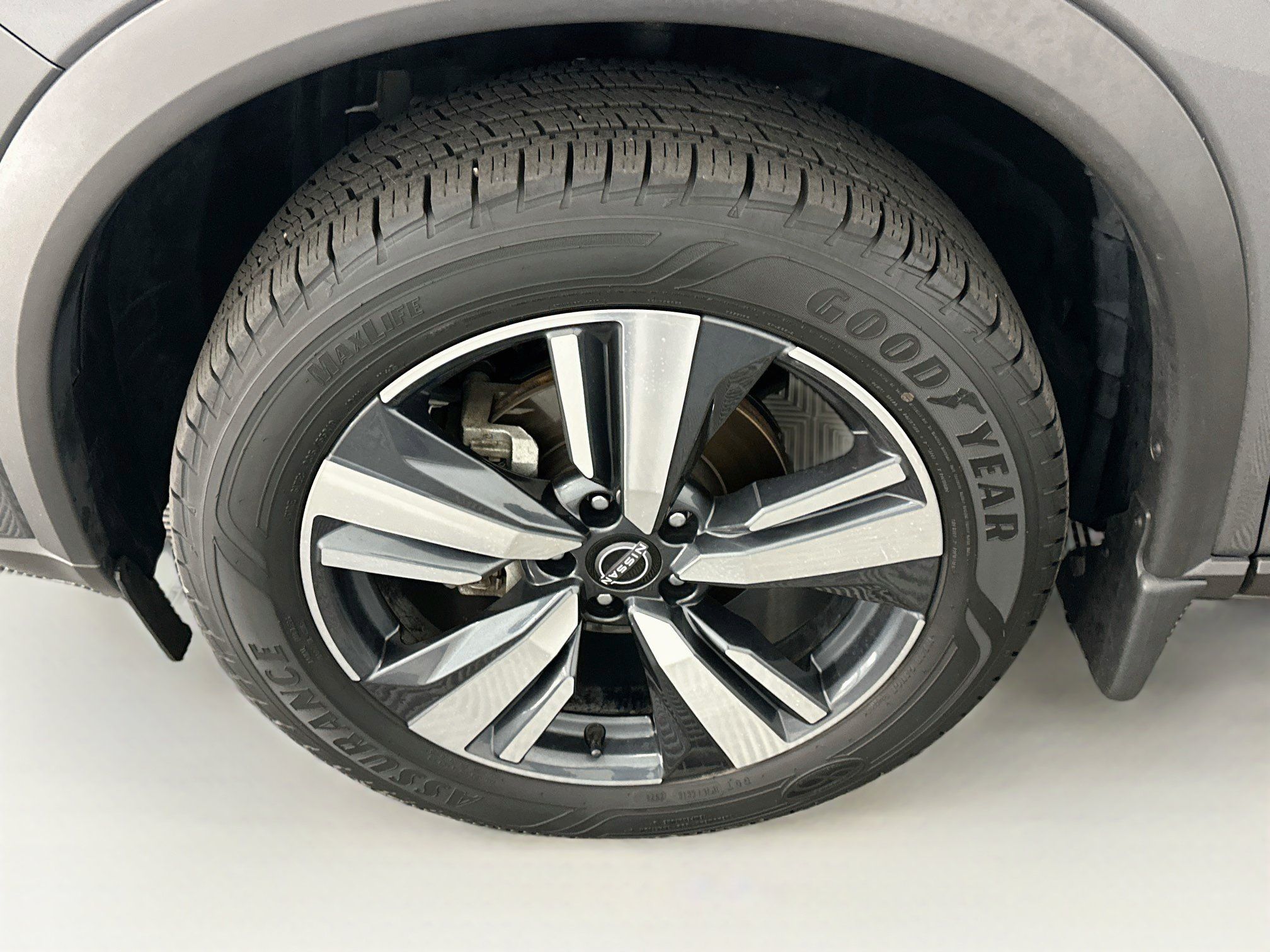 Used 2023 Nissan Rogue SL w/ SL Premium Package AWD/4WD image 11