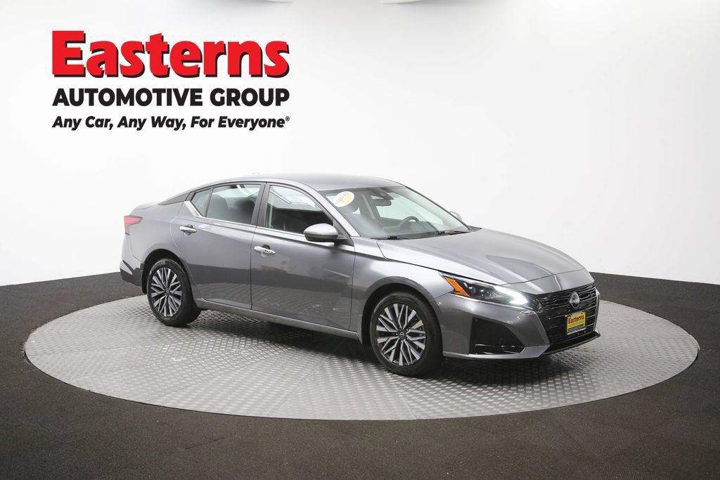 Used 2023 Nissan Altima 2.5 SV AWD/4WD image 49