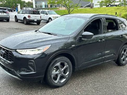 Used 2024 Ford Escape ST-Line AWD/4WD image 2