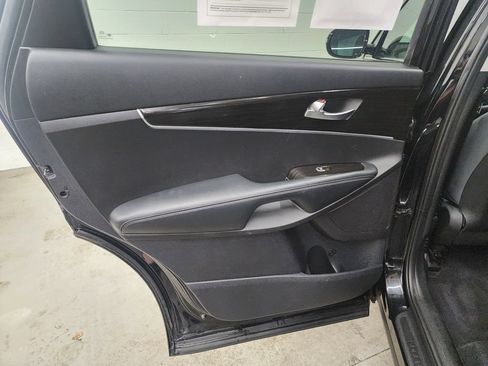 Used 2020 Kia Sorento LX FWD image 21