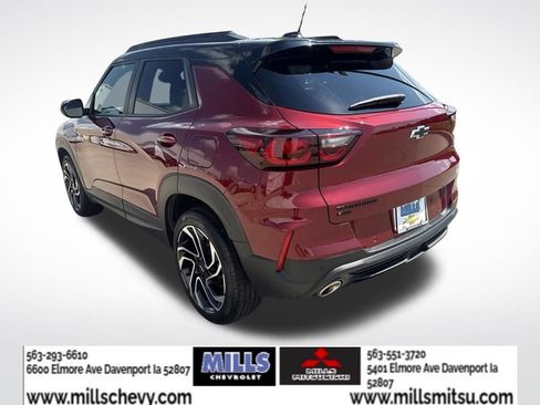Used 2024 Chevrolet TrailBlazer RS w/ Convenience Package AWD/4WD image 3