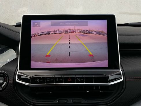 Used 2025 Jeep Compass Trailhawk w/ Trailer Tow Group image 31