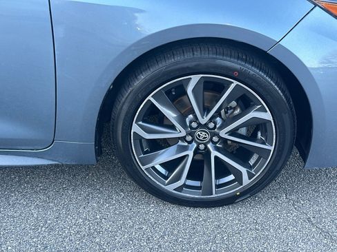 Used 2020 Toyota Corolla SE w/ SE Premium Package image 12
