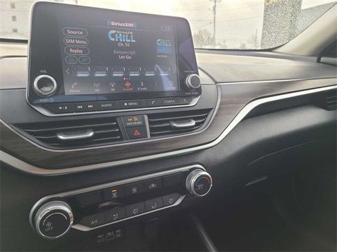Used 2023 Nissan Altima 2.5 SV image 28