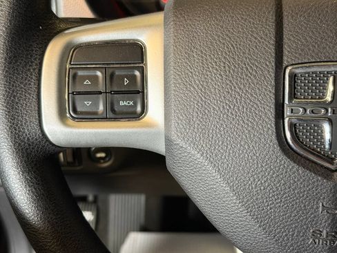 Used 2014 Dodge Charger SE RWD image 11