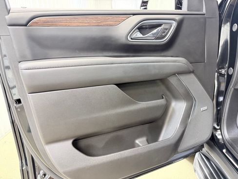 Used 2024 Chevrolet Tahoe High Country w/ Advanced Technology Package AWD/4WD image 9