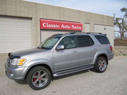 Used 2002 Toyota Sequoia SR5 AWD/4WD image 3