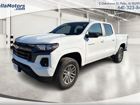 Used 2024 Chevrolet Colorado LT w/ LT Convenience Package AWD/4WD image 8