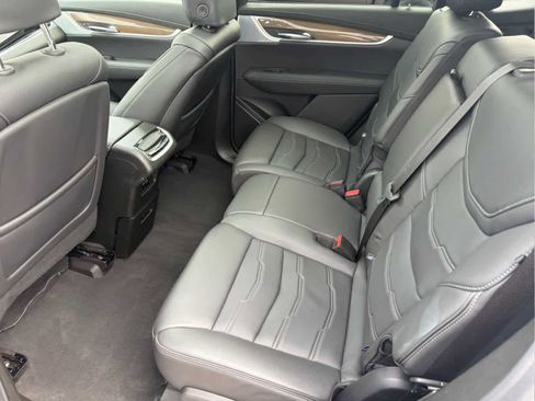 Used 2025 Cadillac XT6 Sport w/ Platinum Package AWD/4WD image 24