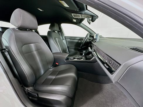 Used 2024 Honda Civic Sport image 28