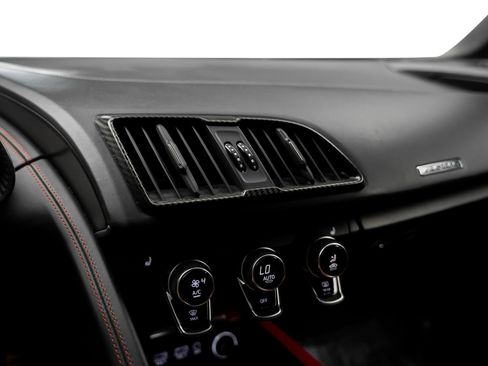 Used 2017 Audi R8 V10 plus AWD/4WD image 38