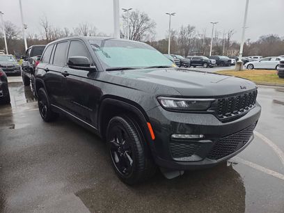 Used 2024 Jeep Grand Cherokee Limited w/ Black Appearance Package