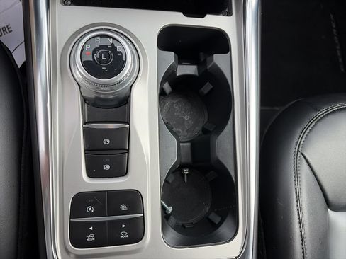 Used 2023 Ford Explorer XLT w/ Equipment Group 202A RWD image 27