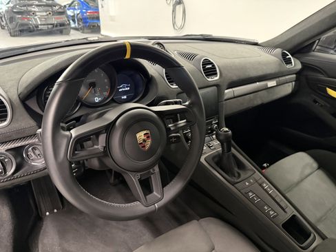 Used 2023 Porsche 718 Cayman GT4 RS RWD image 20