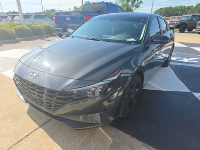 Used 2023 Hyundai Elantra SEL