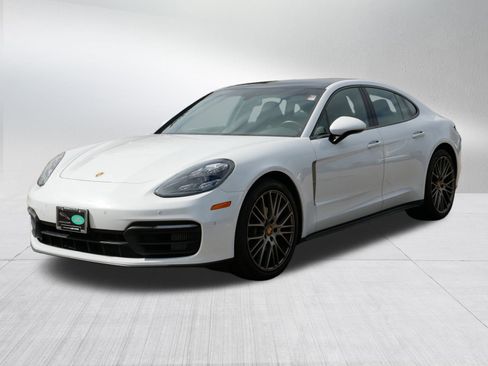 Used 2022 Porsche Panamera 4 Platinum Edition image 1