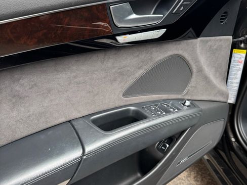 Used 2017 Audi A8 L 4.0T image 6