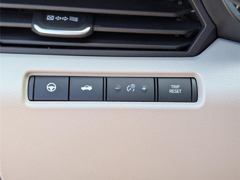 Used 2025 Nissan Altima 2.5 SL AWD/4WD image 22