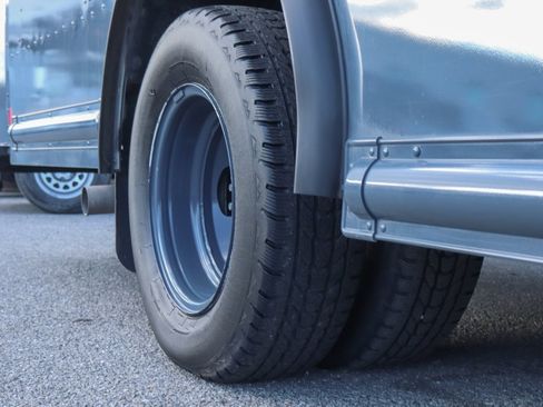 Used 2019 Ford E-450 and Econoline 450 Super Duty image 36