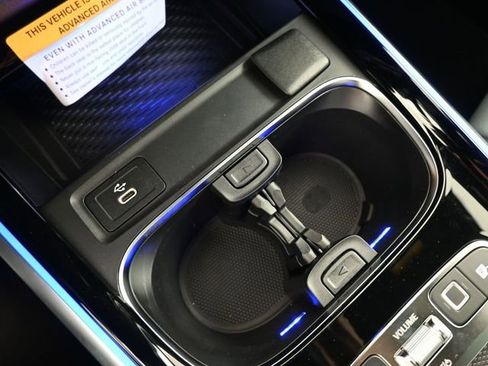 New 2026 Mercedes-Benz GLB 250 image 4