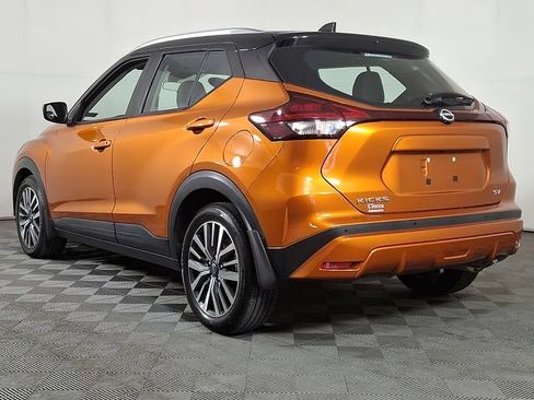 Used 2022 Nissan Kicks SV FWD image 7