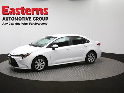 Used 2026 Toyota Corolla LE FWD image 56