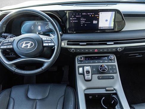 Used 2025 Hyundai Palisade SEL image 24