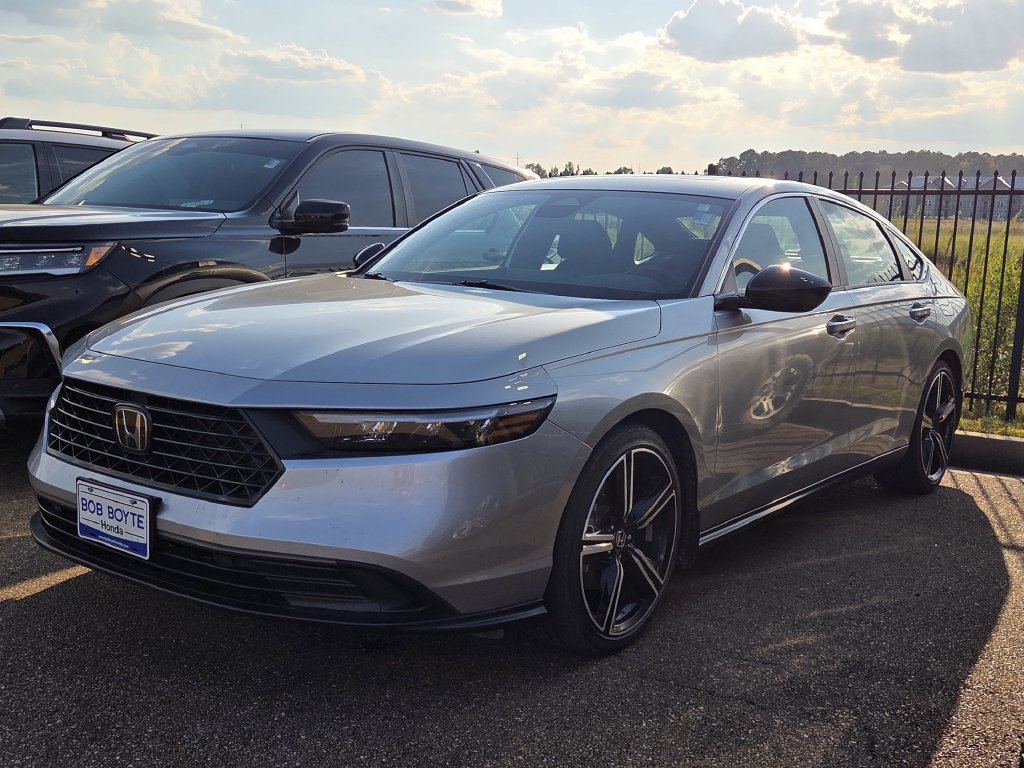 Used 2024 Honda Accord Sport image 5