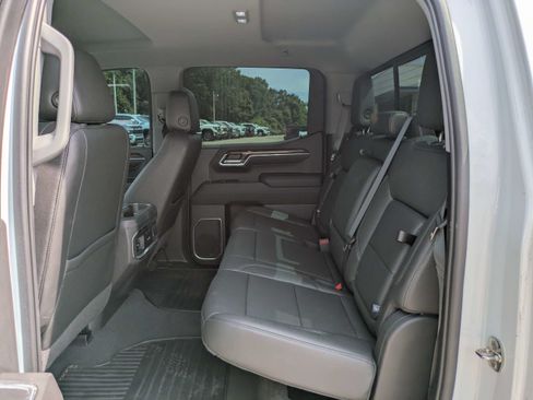Used 2022 GMC Sierra 1500 Elevation w/ Elevation Premium Package AWD/4WD image 14