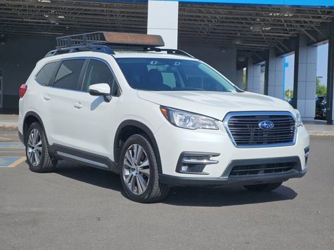 Used 2022 Subaru Ascent Limited w/ Technology Package AWD/4WD image 2