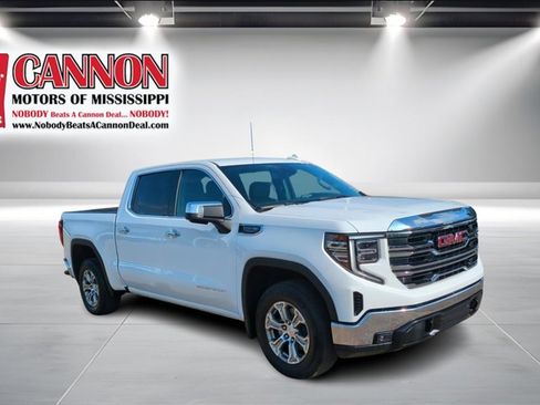 Used 2024 GMC Sierra 1500 SLT image 3