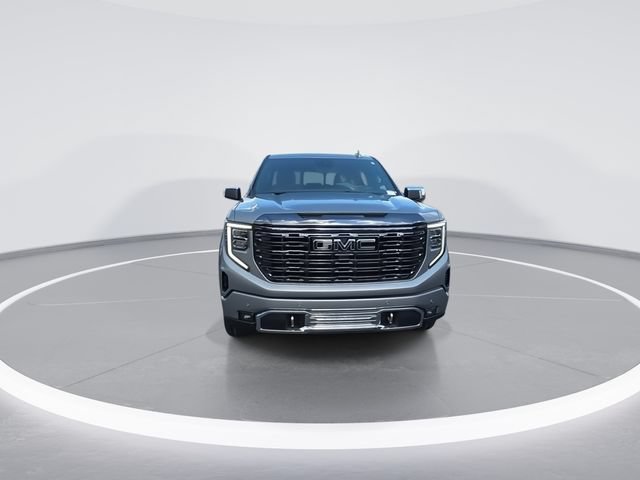 Used 2024 GMC Sierra 1500 Denali Ultimate AWD/4WD image 3