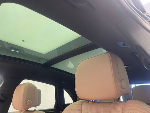 New 2026 Porsche Macan image 20