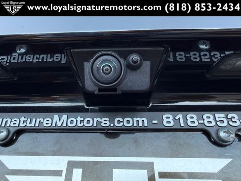 Used 2021 Bentley Bentayga image 10