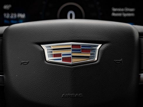 Used 2021 Cadillac Escalade ESV Premium Luxury image 33