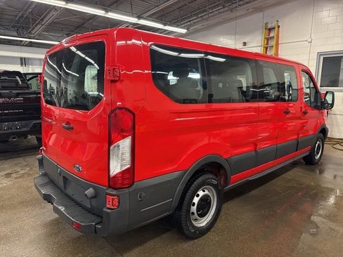 Used 2017 Ford Transit 350 XL image 6