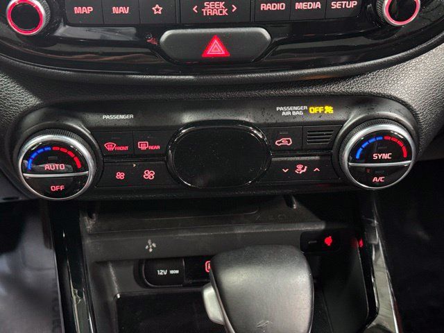 Used 2020 Kia Soul GT-Line Turbo FWD image 20